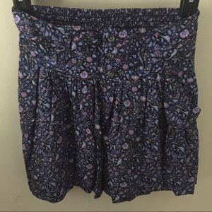 New with tags!! American Eagle skirt w/ pockets!